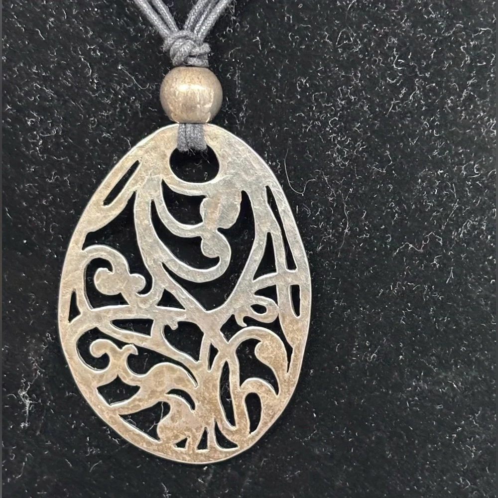 Silpada Retired N1805 Sterling Silver Filigree Pendant Necklace